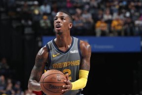 西亚卡姆关键节点逆转，老鹰带队取胜！的简单介绍